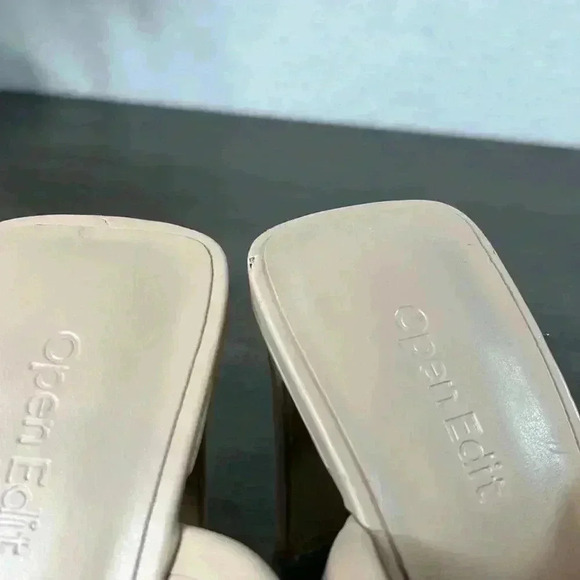 Open Edit Remmy Twist Heeled Sandal - Picture 6 of 10